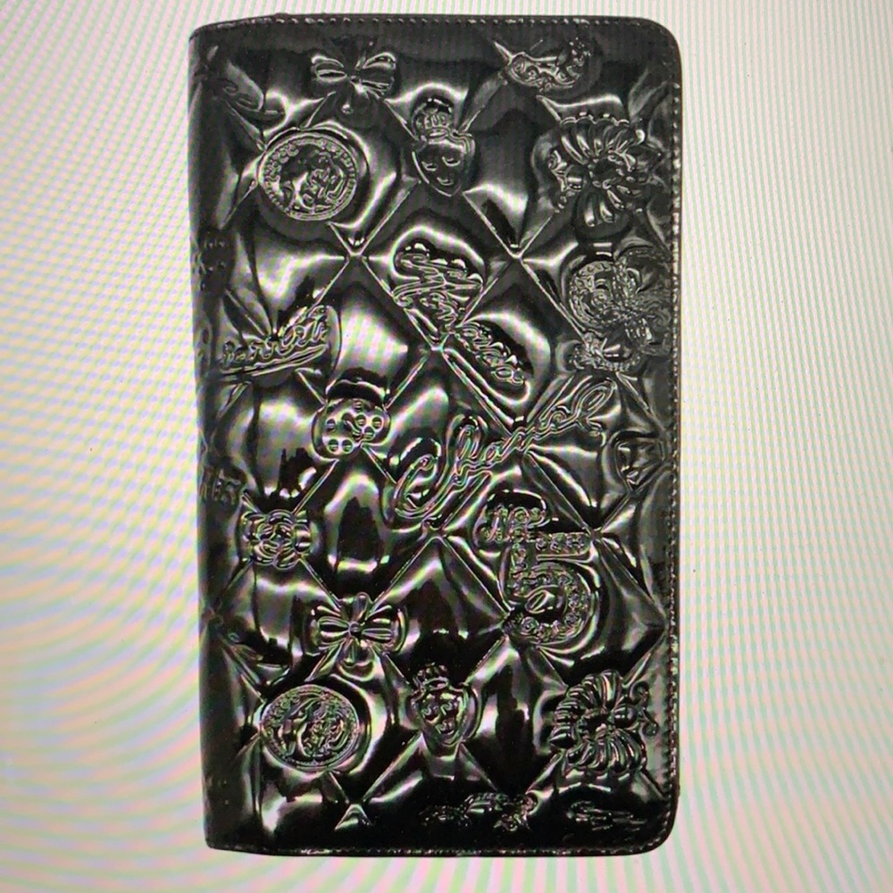 Chanel icon symbol charm folded wallet patent blk from Paris